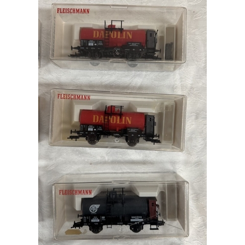 189 - 10 Boxed Fleischmann HO gauge rolling stock. 5831, 5833 x 2, 5834, 5837, 5840, 5841 x 2 & 5845 x 2