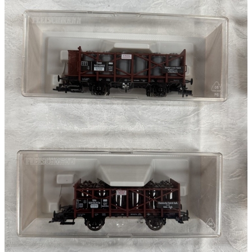 189 - 10 Boxed Fleischmann HO gauge rolling stock. 5831, 5833 x 2, 5834, 5837, 5840, 5841 x 2 & 5845 x 2