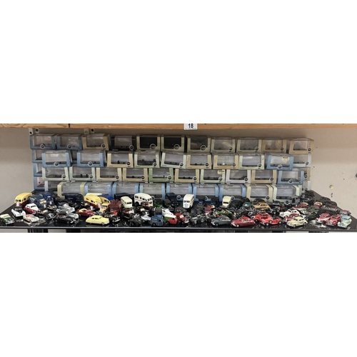 18 - A good lot of Oxford diecast vehicles out of boxes. Approximately 145 boxes with sleeves, 28 without... 