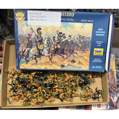 8 - A large quantity of 1/72 scale plastic soldiers with boxes in various conditions by Italeri etc