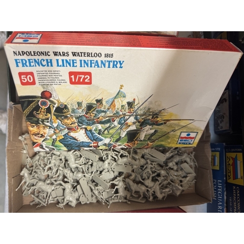 8 - A large quantity of 1/72 scale plastic soldiers with boxes in various conditions by Italeri etc