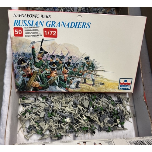 8 - A large quantity of 1/72 scale plastic soldiers with boxes in various conditions by Italeri etc