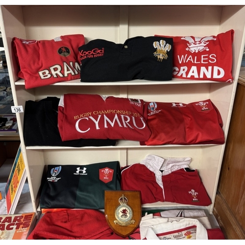 136 - 2 Welsh Groggs, RAF Regimental plaque, cap, sign & A quantity of jumpers & sweatshirts, most featuri... 