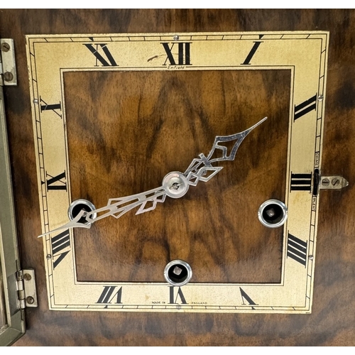 1158 - An art deco clock in working order