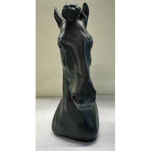 1159 - A pair of horse bookends