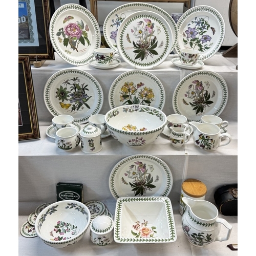 1361 - A good lot of Port Meirion Botanic Garden, Botanic Roses tableware etc