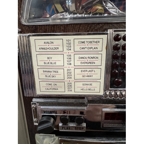 216 - A Juke box style CD/radio