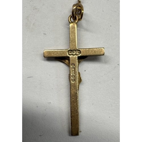 1178 - Approximately 7.57gms of 9ct gold to include 9ct gold crucifix & chain 3.8gms,9ct gold horse shoe 1.... 