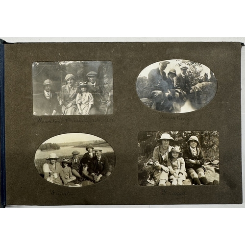 1190 - A rare USA American early 20th Century family album