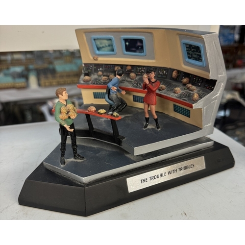 282 - A Star Trek Franklin Mint The Trouble With Tribbles & The City On The Edge Of Forever dioramas