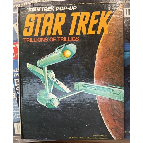 287 - A quantity of Star Trek books, annuals & magazines (All genres)