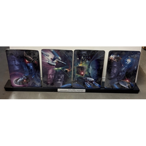 290 - A set of 4 Franklin mint Star Trek plaques on stands 1 A/F & A quantity of collectors cabinet plates