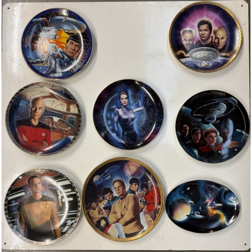 290 - A set of 4 Franklin mint Star Trek plaques on stands 1 A/F & A quantity of collectors cabinet plates