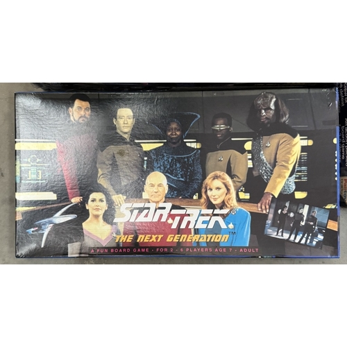 298 - A selection of Star Trek board games etc. including micropose Klingon Honor guard & special edition ... 