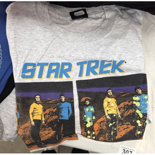 307 - Some Star Trek t-shirts, sizes L - XL (various genres)