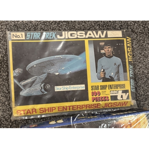 308 - A selection of Star Trek jigsaw puzzles including original series Whitman puzzles (all genre puzzles... 