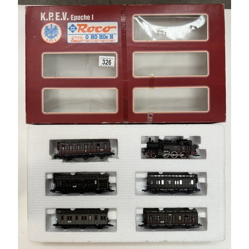 326 - A Roco HO 43025 K.P.E.V. Epoch 1 train pack