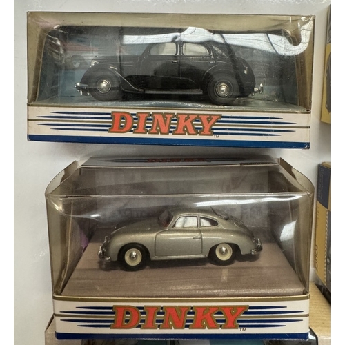 327 - A good lot of boxed die cast vehicles including Dinky