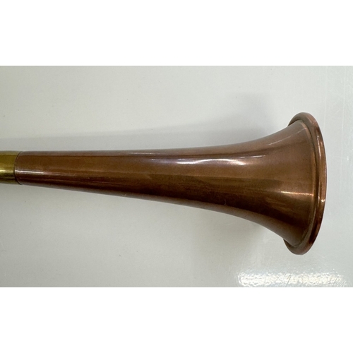 1197 - A vintage copper & brass hunting horn