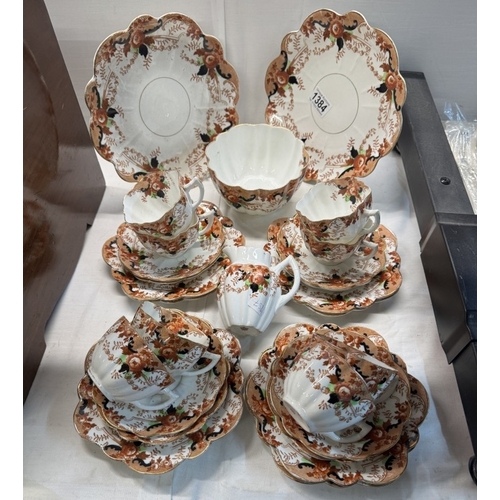 1384 - A vintage tea set (28 pieces)