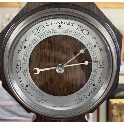 1401 - A vintage oak barometer COLLECT ONLY