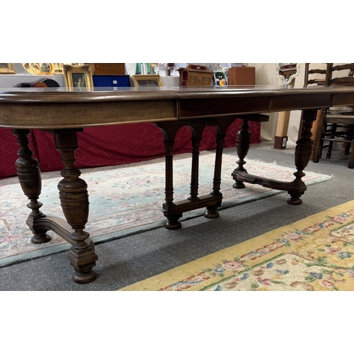 1419 - A good mahogany extending dining table with 2 leaves COLLECT ONLY