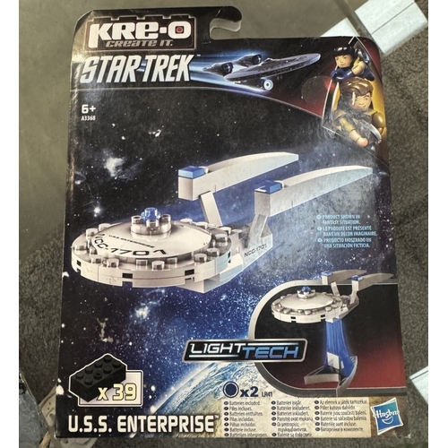 333 - A selection of boxed Star Trek & Star Wars toys including Hot Wheels & Kre-O