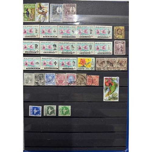 1210A - 4 albums of Commonwealth stamps including Victoria etc.