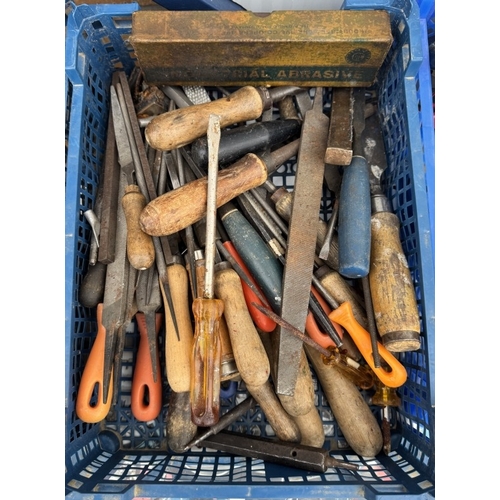 1732 - 4 trays of assorted hand tools COLLECT ONLY