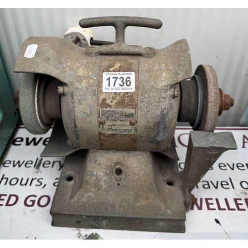 1736 - A vintage vice & sander