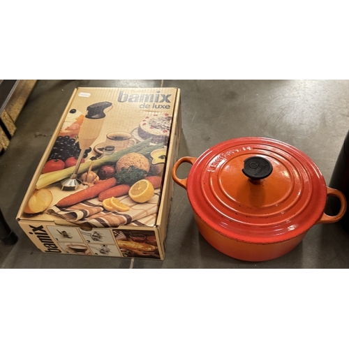 1808 - A good lot of kitchen items including Le Creuset lidded pan (Knob A/F), An air fryer (Appears unused... 