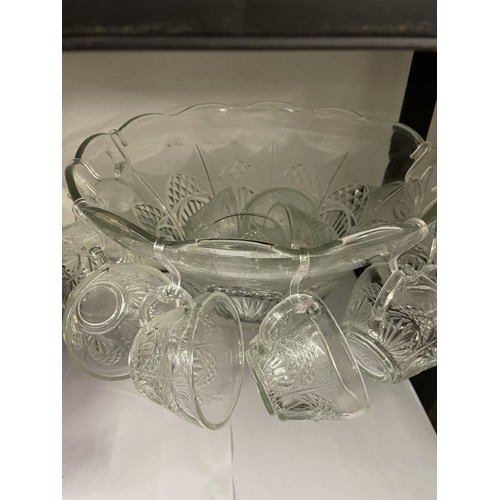 1728 - A glass punch bowl with cups. COLLECT ONLY.