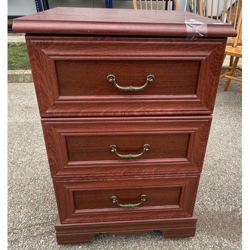 1860 - A 3 drawer side cabinet COLLECT ONLY