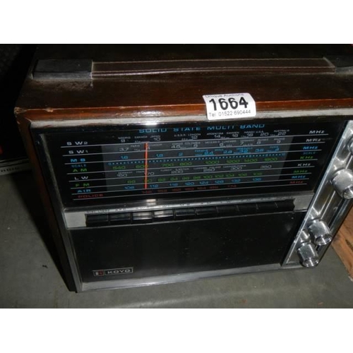 1664 - A mid 20th century Koyo radio.