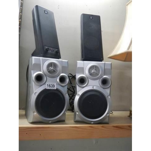 1639 - Two pairs of speakers.