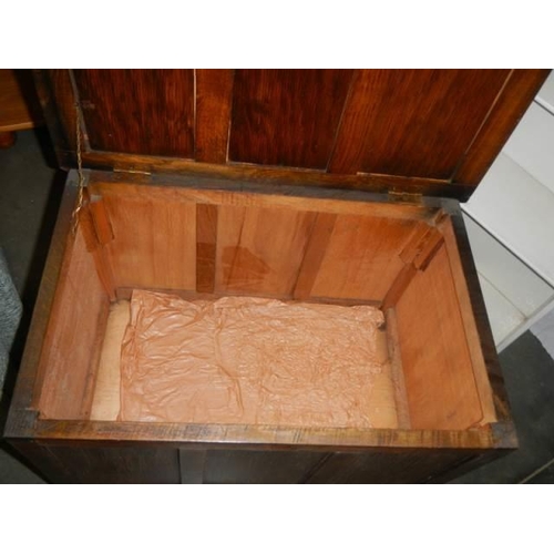 1911 - A small panelled box.  COLLECT ONLY.