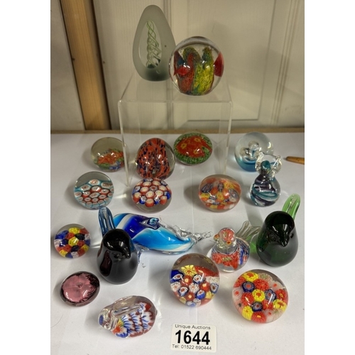 1644 - A quantity of paperweights