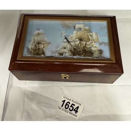 1654 - A Bradford Exchange musical jewellery box featuring H.M.S. Victory at Trafalgar , plays 'Life on the... 