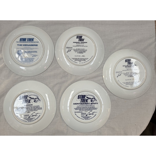 1702 - 15 Star Trek collectors plates