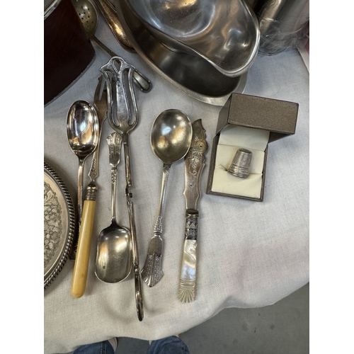 1715 - A selection of silver plate, chrome, stainless steel & metalware