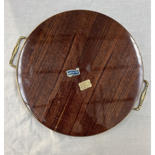 1725 - A vintage Italian Gut Giulia inlaid wooden tray Diameter 30cm