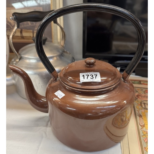 1737 - A vintage brown enamel stove kettle & an Agaluxe 4 pint aga aluminium kettle