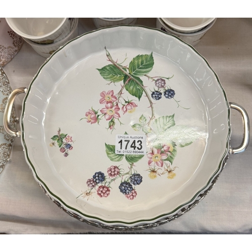 1743 - A selection of floral/fruit decorated plates etc.