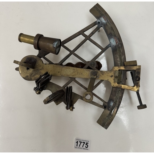 1775 - A brass sextant