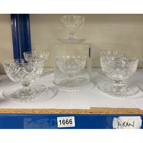 1666 - A set of 6 glass dessert/sundae dishes with enlarged bases