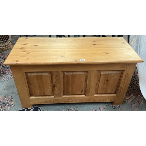 1852 - A solid pine blanket/toy box