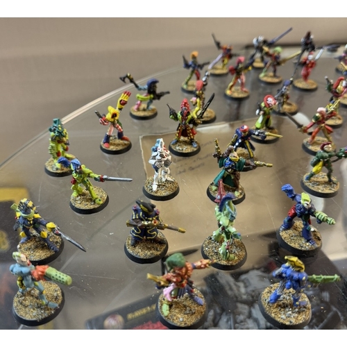 220 - A nice collection of Warhammer painted Harlequin figures