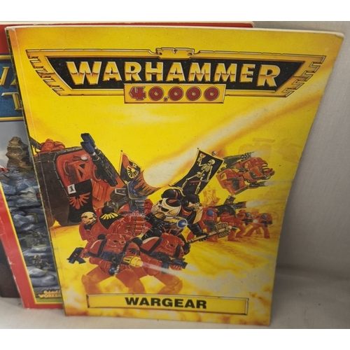 225 - A collection of Warhammer books