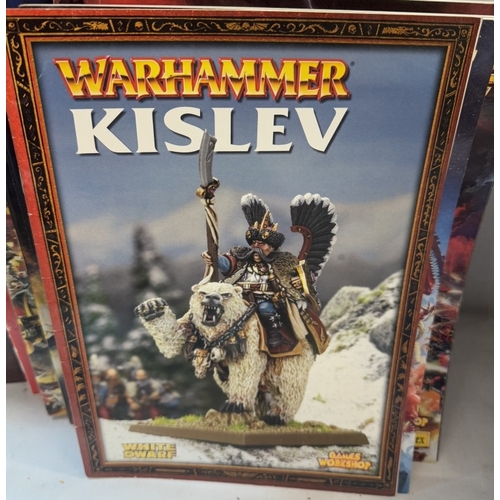 225 - A collection of Warhammer books