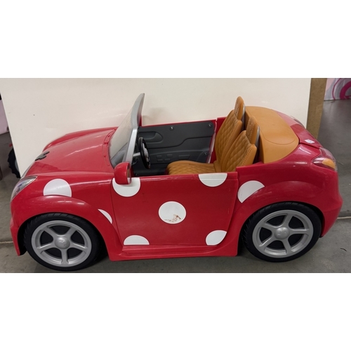 1687 - A Minnie Mouse Coupe car & a Steffi camper van COLLECT ONLY